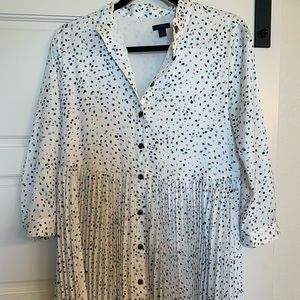 Ann Taylor size 6 flecked pleated shirt dress